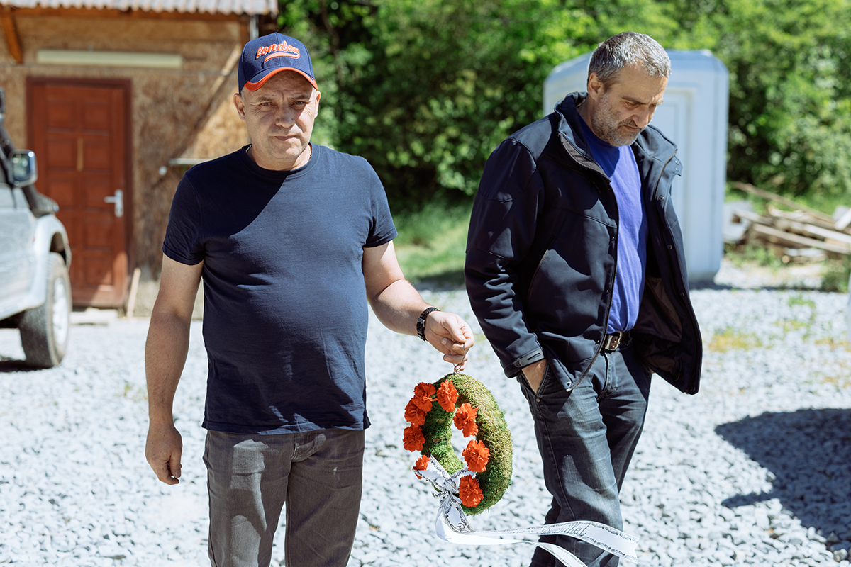 Bányászhimnusszal és harangszóval emlékeztek a bányászok a parajdi sóbányára – képriport Bányászhimnusszal és harangszóval emlékeztek a bányászok a parajdi sóbányára – képriport