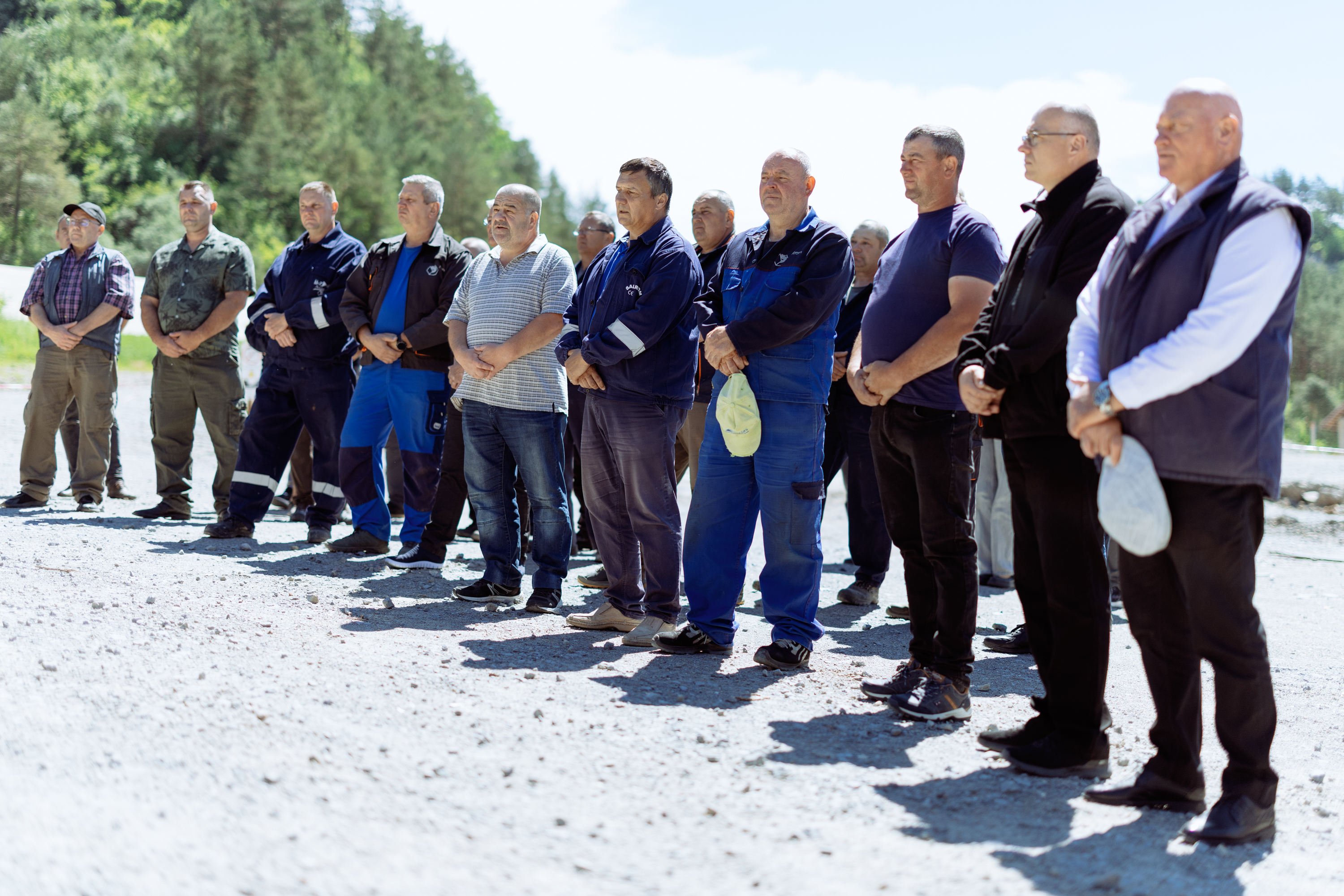 Bányászhimnusszal és harangszóval emlékeztek a bányászok a parajdi sóbányára – képriport Bányászhimnusszal és harangszóval emlékeztek a bányászok a parajdi sóbányára – képriport