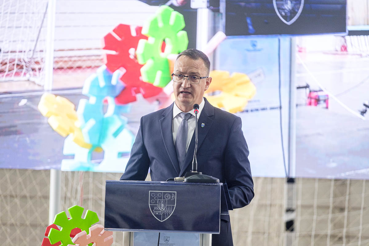 Hargita megye elmúlt ötven évének legjelentősebb oktatásfejlesztési beruházása zárult le Hargita megye elmúlt ötven évének legjelentősebb oktatásfejlesztési beruházása zárult le