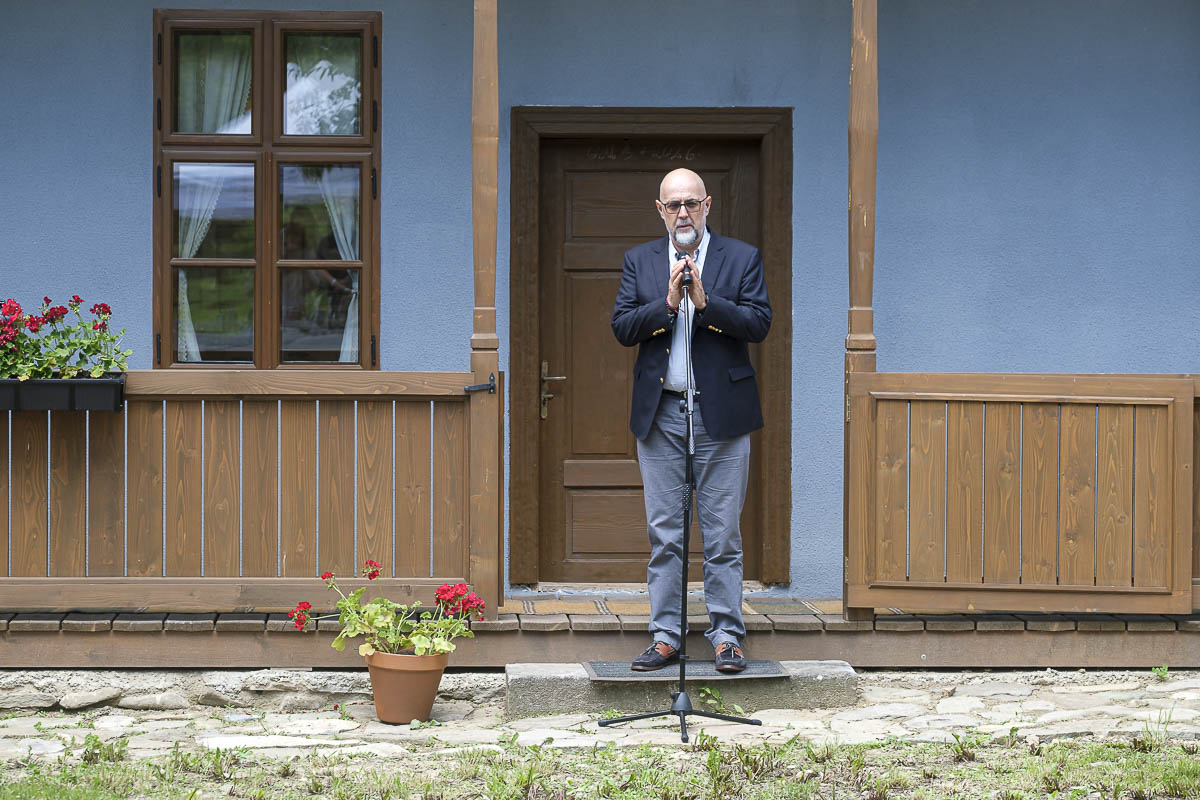 Egyetlen közösség sem építhet jövőt múltjának ismerete és tisztelete nélkül