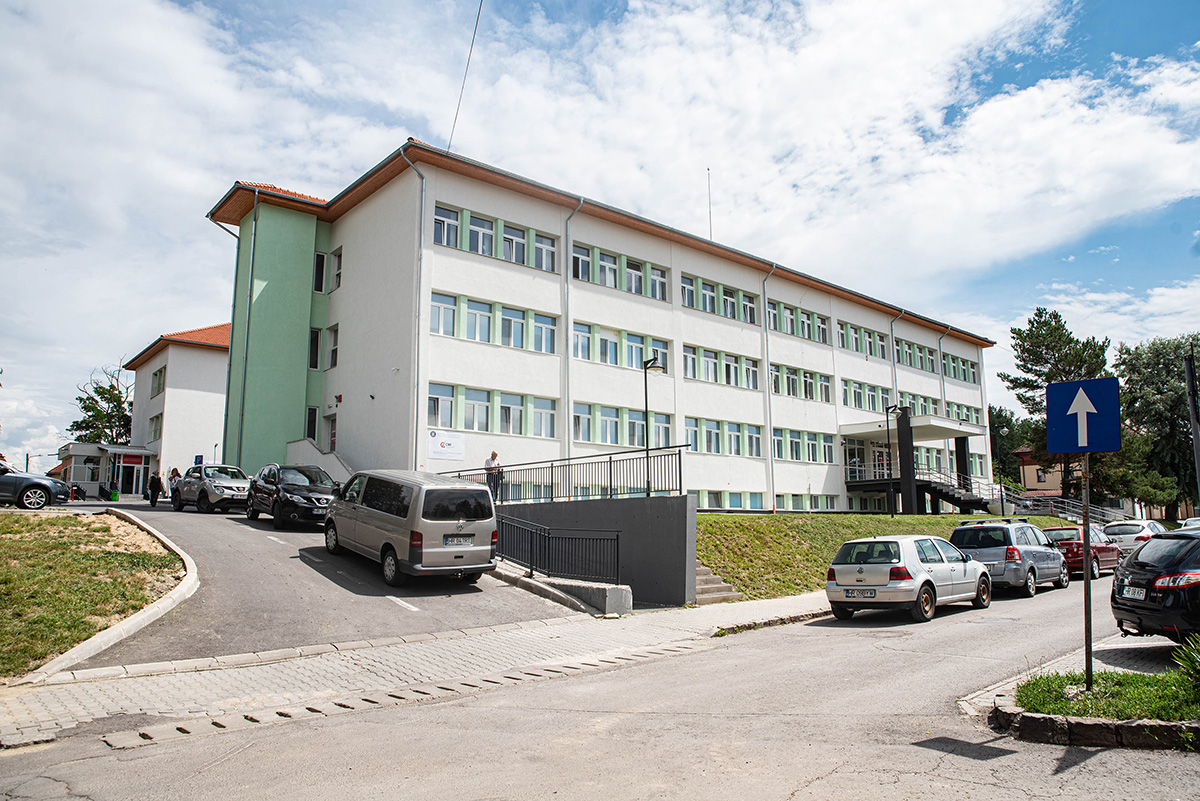 Napelemeket telepítenének a rendelőintézetre Napelemeket telepítenének a rendelőintézetre