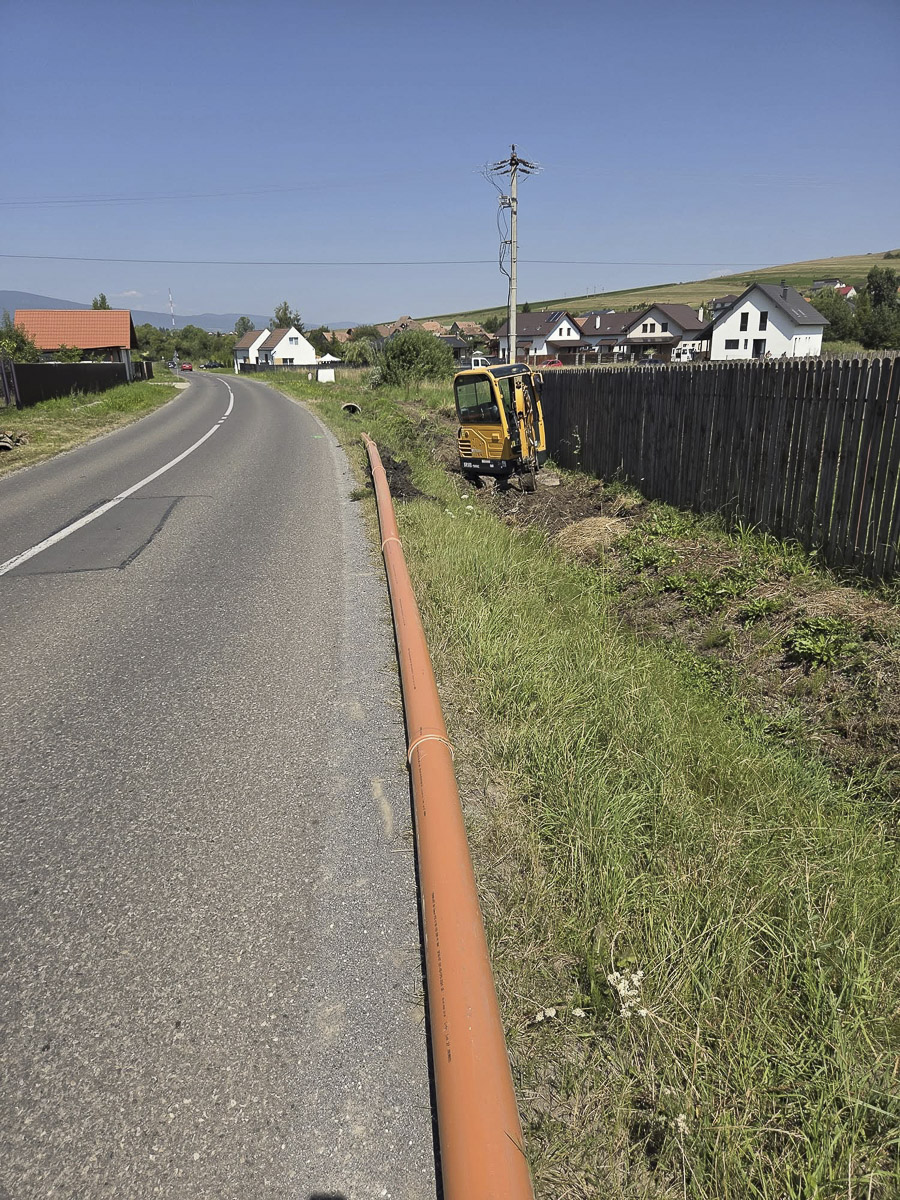 Új lámpaoszlopok Csíkszentléleken Új lámpaoszlopok Csíkszentléleken