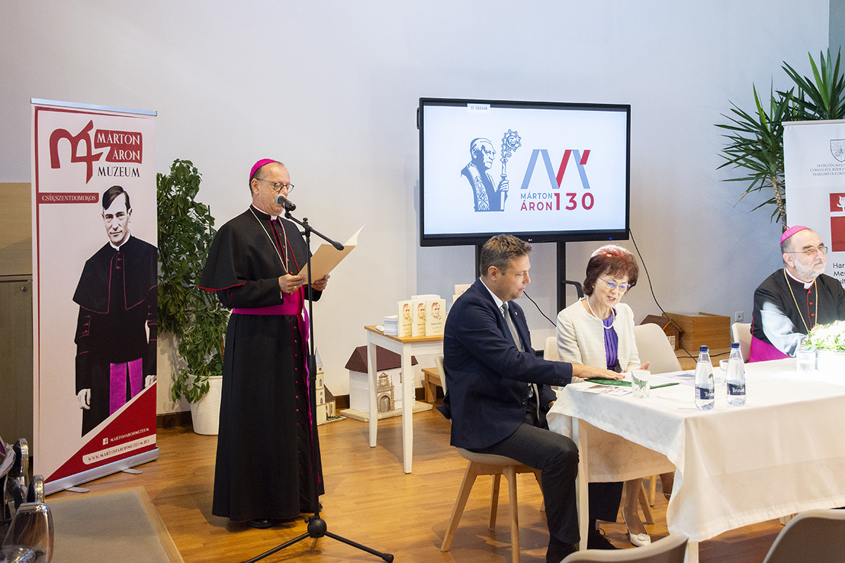 A múlt örökségéből a jelent érteni