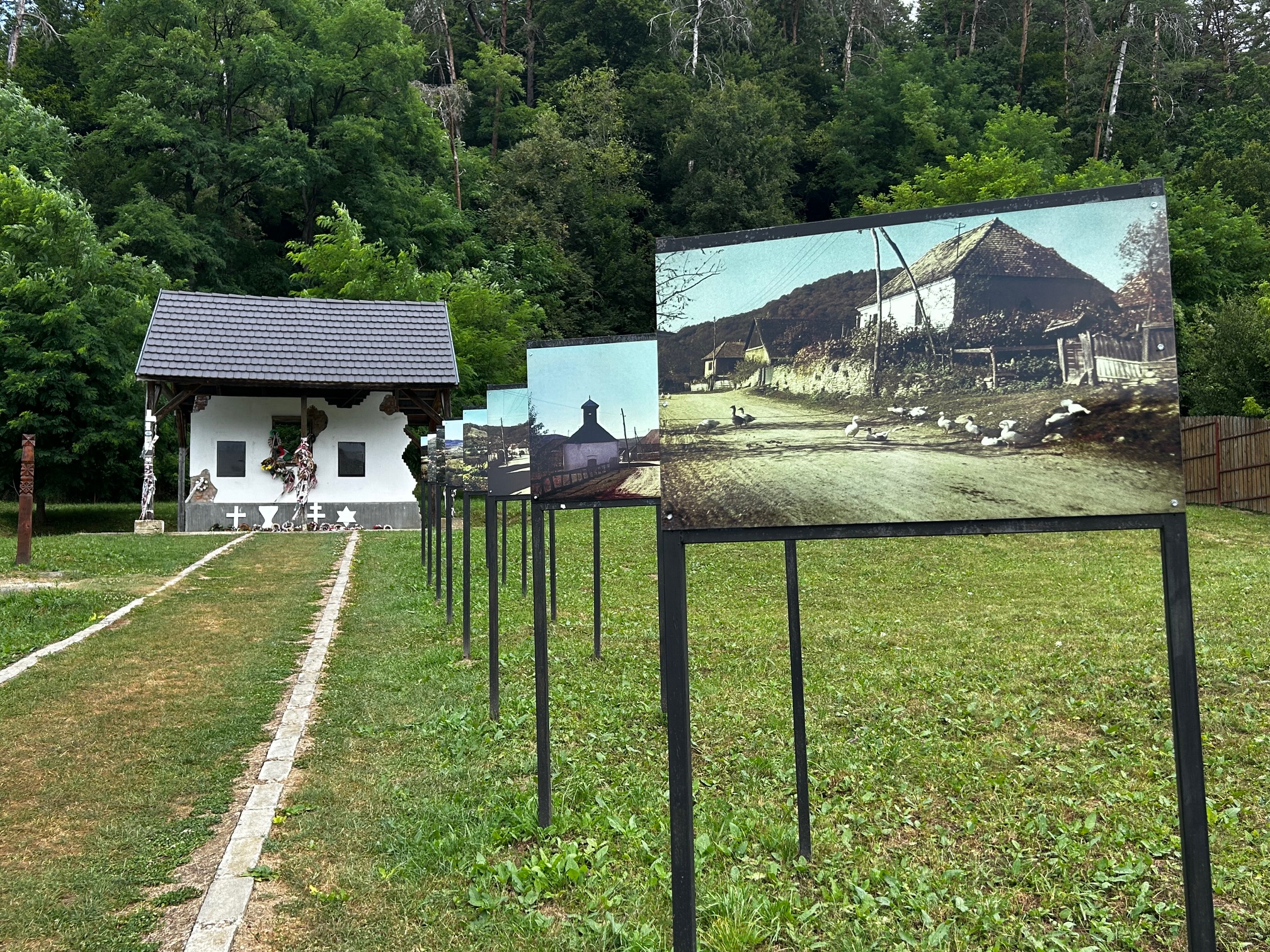 Elsüllyedt múlt, áradó emlékezet Elsüllyedt múlt, áradó emlékezet
