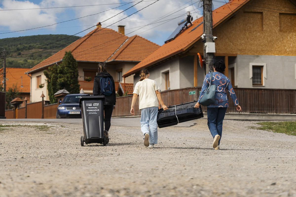 Nemcsak új kukákat, új szokásokat is hoz az egységes hulladékrendszer