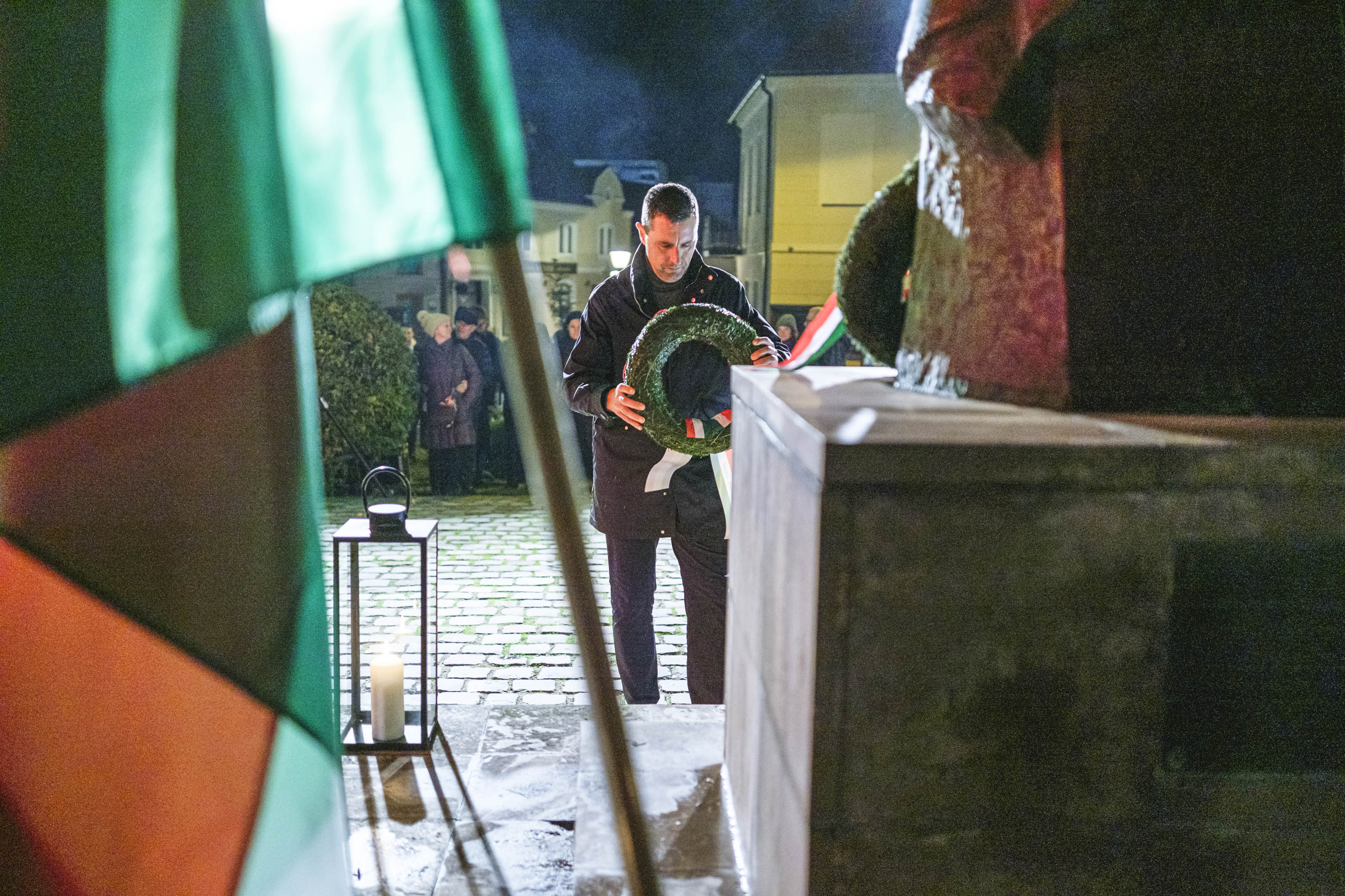 Mesélni a múltról, érteni a jelent