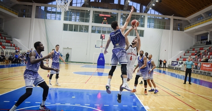 Csíki kosárvereség