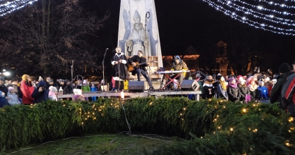 Adventi gyertyagyújtás Gyergyószentmiklóson