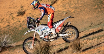 Szervizelés a hűvös éjszakában