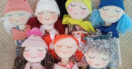 A derűs textilbabák világa