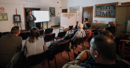 Ahol apa és fia együtt harcolt