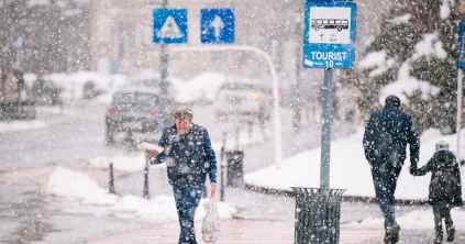 Hóviharok és erős szél várható