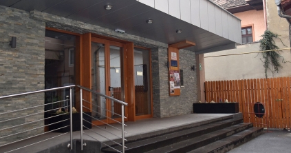 Kitörnek a névtelenségből