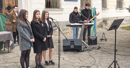 Petőfi és a TikTok: rendhagyó nemzeti ünnep az Eötvös József Szakközépiskolában