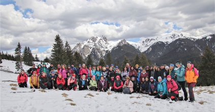 Hófödte Teszla-tisztás