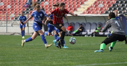 Ismét pályán a lányok!