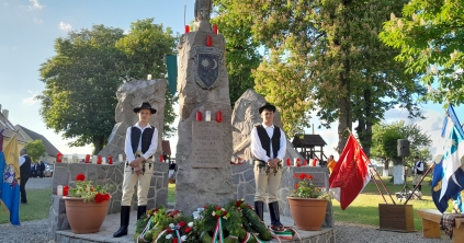 Egyetlen magyar sincs egyedül