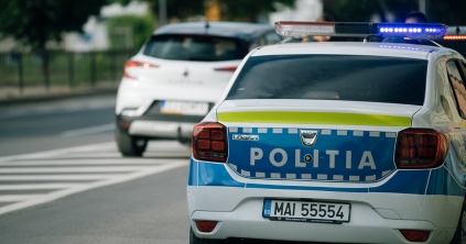 Fehér port találtak a rendőrök egy 22 éves fiatal táskájában Székelykeresztúron, lefoglalták
