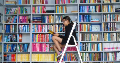 Új könyvek, kedvenc szerzők, színes programok