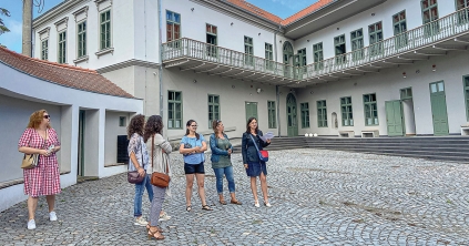 Nők elnadrágolása