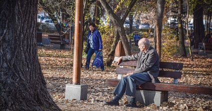 Több elhalálozás, kevesebb születés