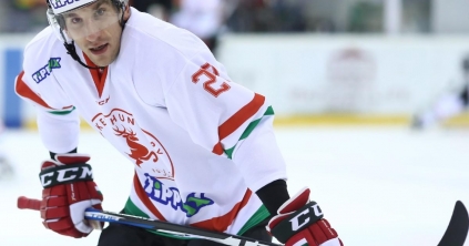 Sofron újra kék-fehérben