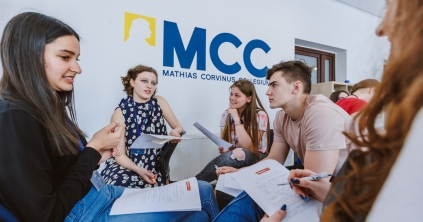 Újra jelentkezhetnek a középiskolások az MCC-be