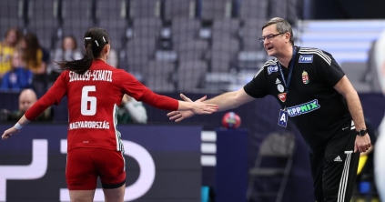 Hozták a kötelezőt