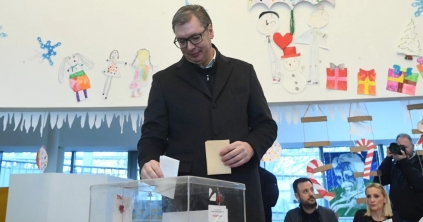 Abszolút többséget szerzett Aleksandar Vucic pártja a szerb parlamentben