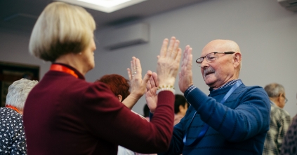 Szenior Táncklub indult Székelyudvarhelyen