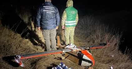 Már drónnal próbálják csempészni a zárjegy nélküli cigarettát Romániába
