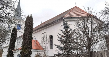 Takaros templom a kis faluban