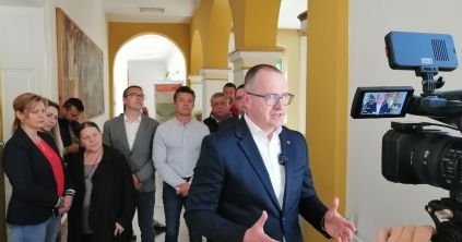 Iktatták az RMDSZ csíkszeredai tanácsosjelöltjeit és Korodi Attila polgármesterjelöltet támogató szignókat
