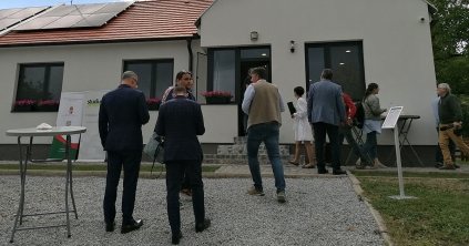 Névtáblát tennének az orvoslakások ajtajára