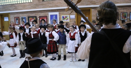 Gondolatok a Csűrdöngölő intézményéről