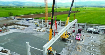 Épül a gyergyóremetei jégpálya