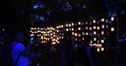 Fényfesztivál a csíkszeredai központi parkban