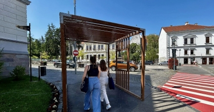 Párakapuk felszerelésével védekeznek a hőség ellen