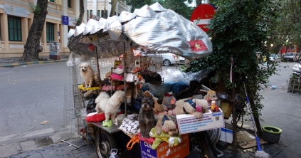 Megérkezés Hanoiba