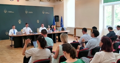 Megújulhat a Harom utcai Olt-híd, látványtervet kapott a Fodor Sándor ifjúsági park