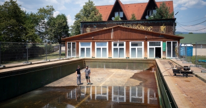 A fejlesztés kárára megy a pereskedés