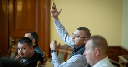 Vitáktól hangos szeptemberi tanácsülés Székelyudvarhelyen