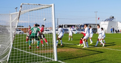 Vereség után döntetlen