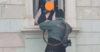 Kéményseprőnek adva ki magát házal egy csaló Székelykeresztúron