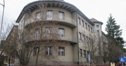 Korszerűsítik a korábbi MÁV-palotát
