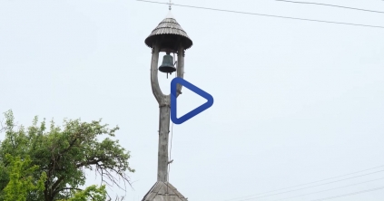 Székelykapu és csengettyű Szépvízen