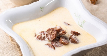 Egyszerű füstölt kolbászleves