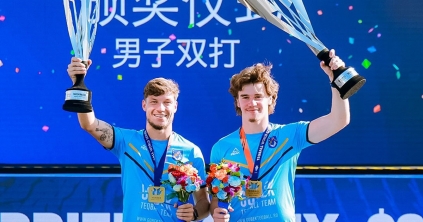 Maradnak a világelitben