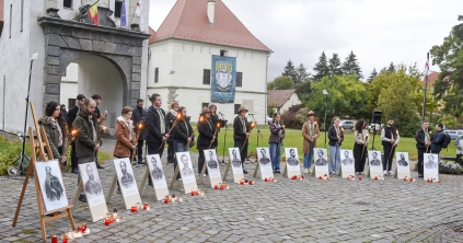 A hit, a bátorság és az összetartozás példaképei