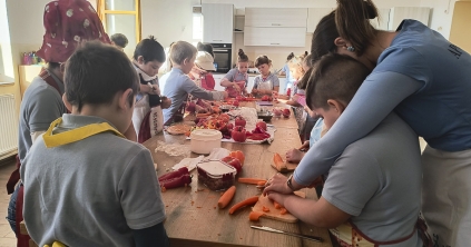 Zakuszkát főznek az iskolások